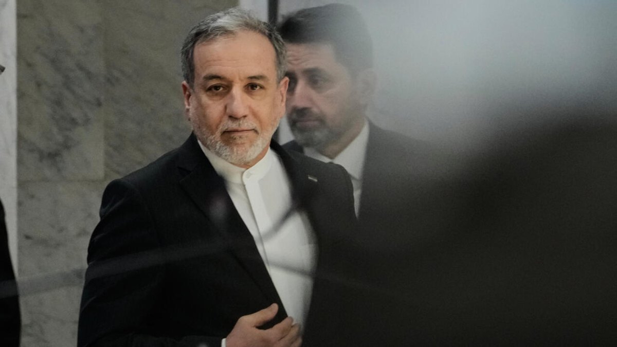 Iran ayaa sheegtay inaysan jirin xal milatari oo lagu dhamayn karo dagaalka, halka wadahadallada Maraykanka ay ku dhacayaan