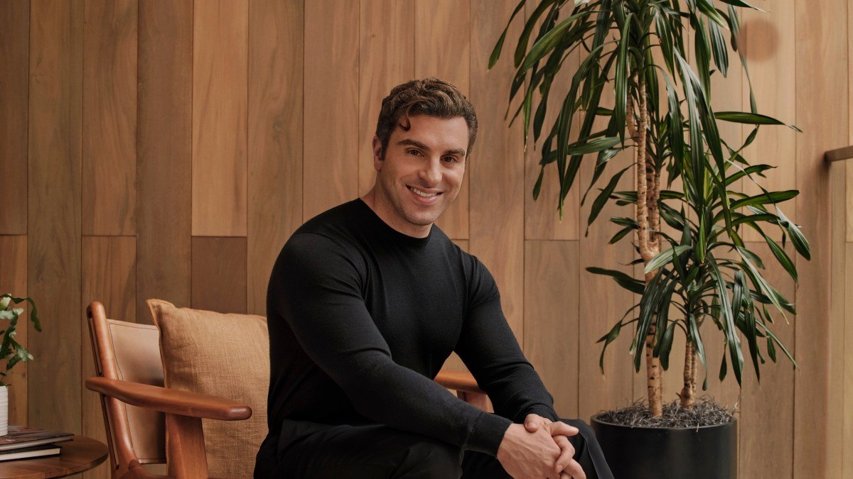 Brian Chesky: AI Agents Need Their Own Operating System