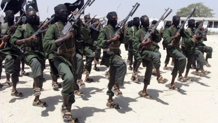 Al-Shabab kills two policemen, one civilian in eastern Kenya