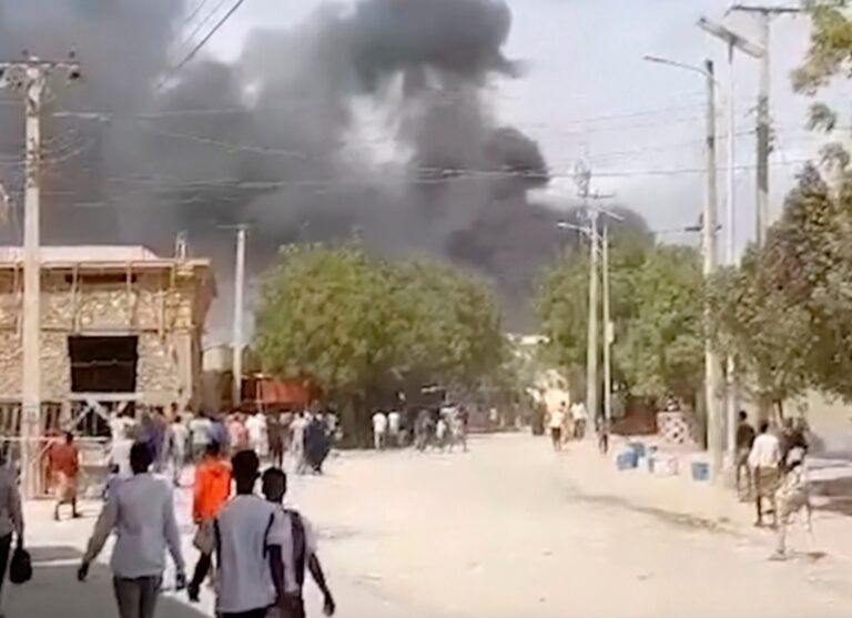 Death toll rises to 18 after truck blast targets checkpoint in Somalia
