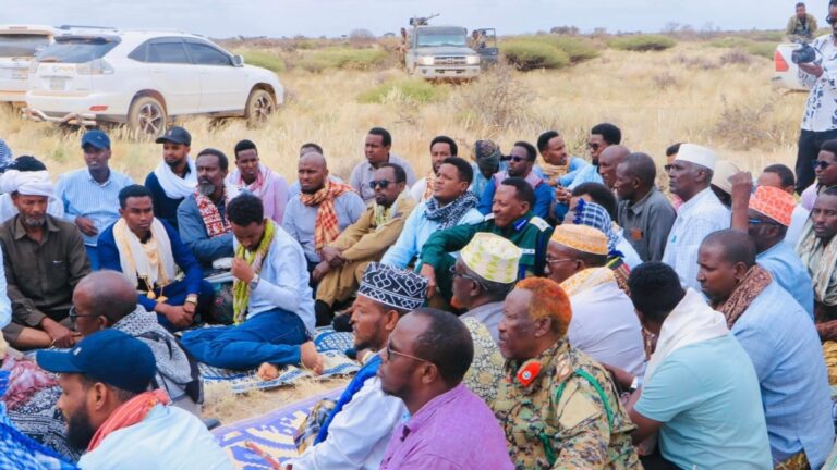 Maleeshiyadii ku dagaalamay galbeedka Mudug oo la kala qaaday