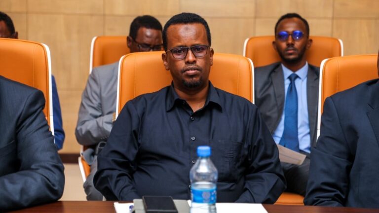 Wadahadallo Gaalkacyo uga socda Galmudug iyo Puntland