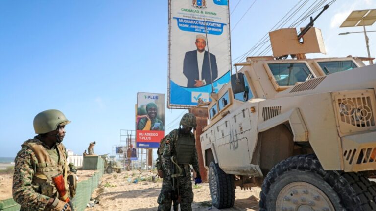 Midowga Africa oo ku baaqay in aanan la dadajin bixitaanka ciidanka ATMIS 