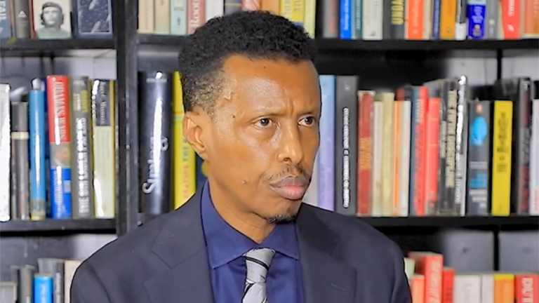 Xuseen Macallin: Qorshuhu waa in Al-shabaab aysan dhaafin bilaha soo socda