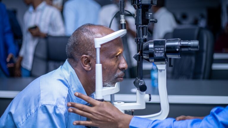 Muqdisho: Baaris caafimaad oo aragga ah oo loo sameynayo 8,000 oo arday