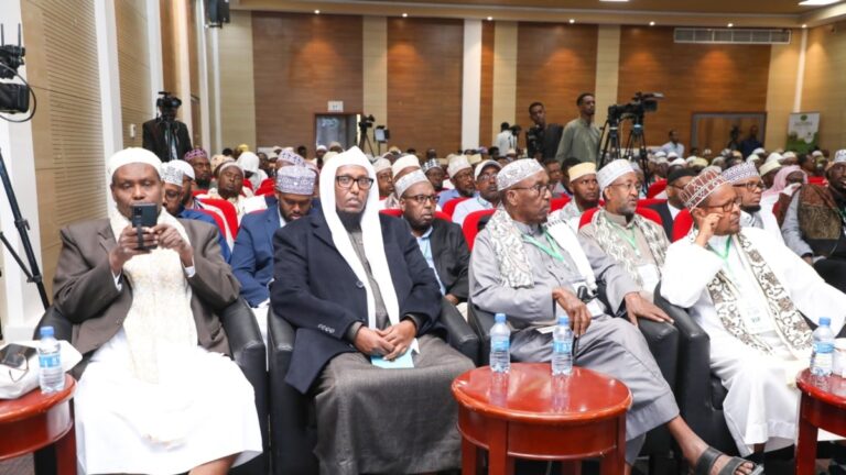Shirweynaha culimada Soomaaliyeed oo Muqdisho ka furmay