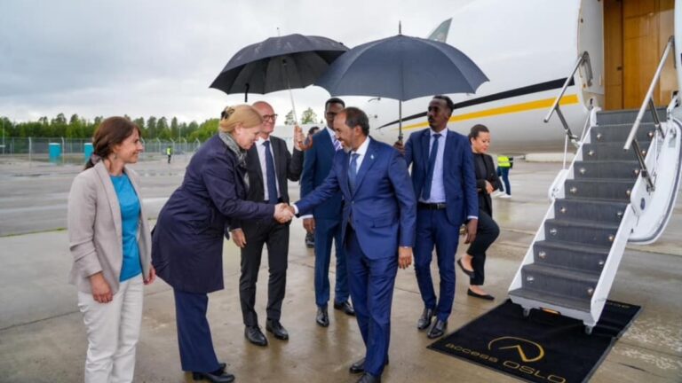 Muxuu madaxweyne Xasan Sheekh u tagay Norway?