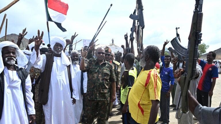 Milatariga Sudan oo galay magaalada Wad Madani 