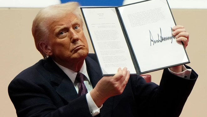 Trump sets out to erase Biden’s legacy with pardons and orders immediately after taking office