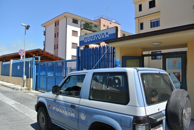 Italy arrests trafficking ring leader wanted by France