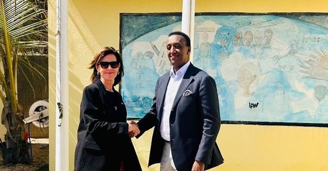 Somali electoral chief, EU envoy discuss transition to universal suffrage