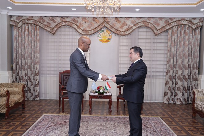 Somali Ambassador to Tajikistan presents credentials, pledges to strengthen bilateral ties