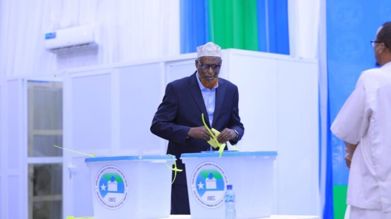 Baarlamanka cusub ee Jubaland oo maanta doortay guddoon