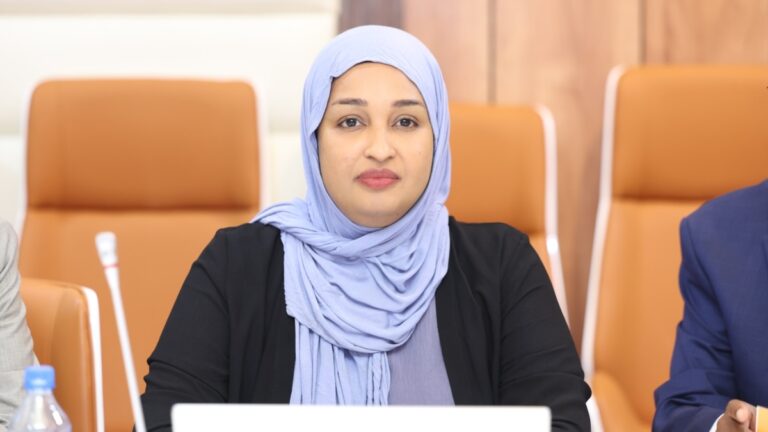 Wareysi: Wasiirka Deegaanka iyo Isbeddelka Cimilada Soomaaliya