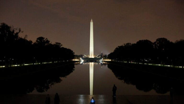 Barnaamijka Xiisaha leh ee Caweyska Washington