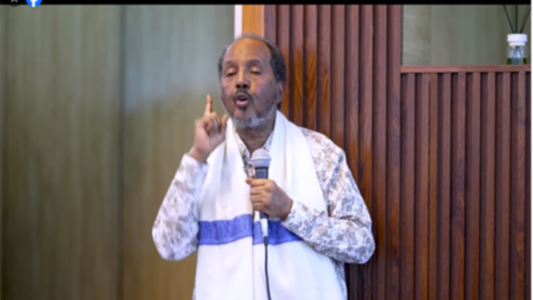 Madaxweyne Xasan oo si adag uga hadlay xiisadda Jubbaland