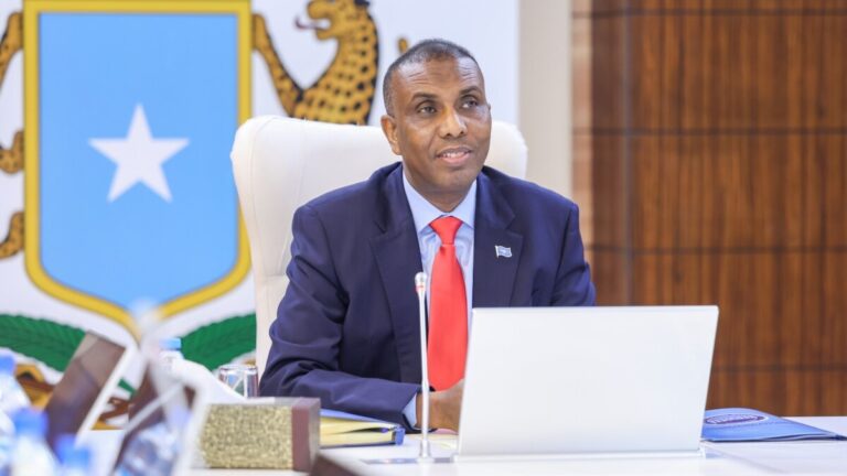 Ra’iisul Wasaare Xamza oo beddelay wasiiro is-casilay