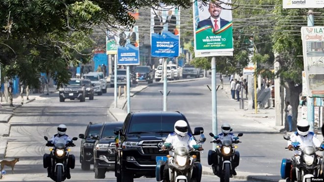 Ethiopia PM visits Somalia as neighbors try to improve relations