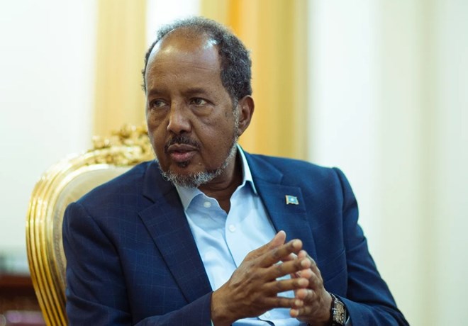 Somali president joins push for renewed offensive against ISIS after key victory