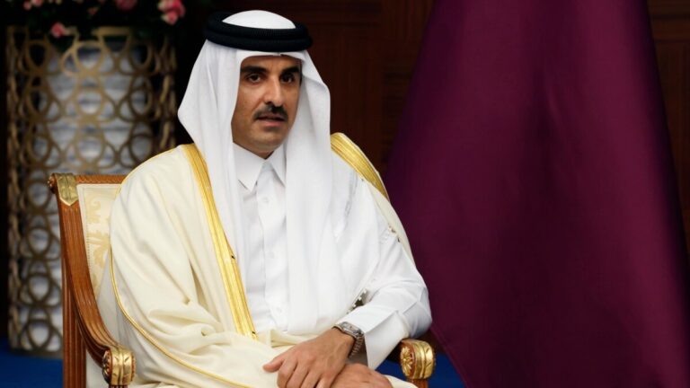 Amiirka Qatar oo taleefon kula hadlay Xasan Sheekh iyo Abiy Ahmed
