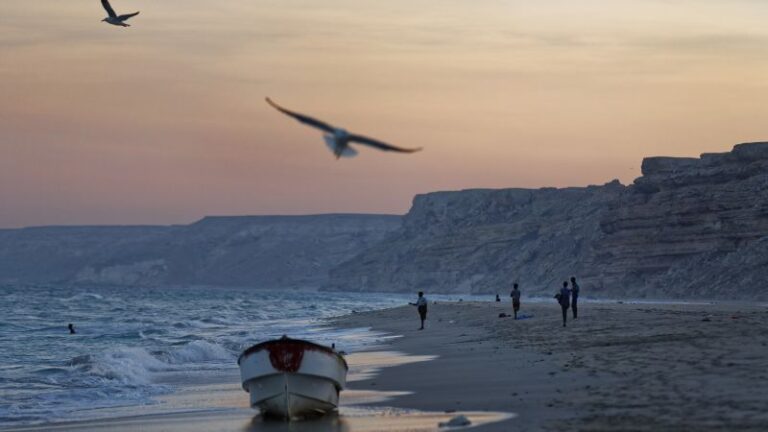 Somali pirates use the Red Sea Crisis and war in Gaza to stage their return