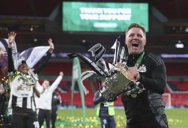 Newcastle wins the English League Cup and secures its first major domestic trophy in 70 years