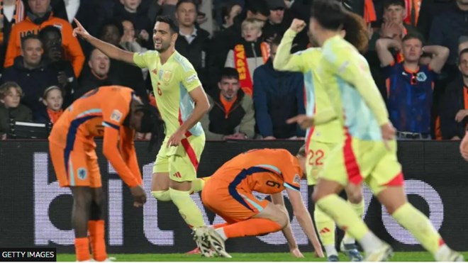 Mikel Merino equaliser earns La Roja late draw