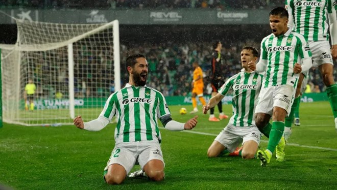 Real Betis 2-1 Real Madrid: Isco nets winner against former club