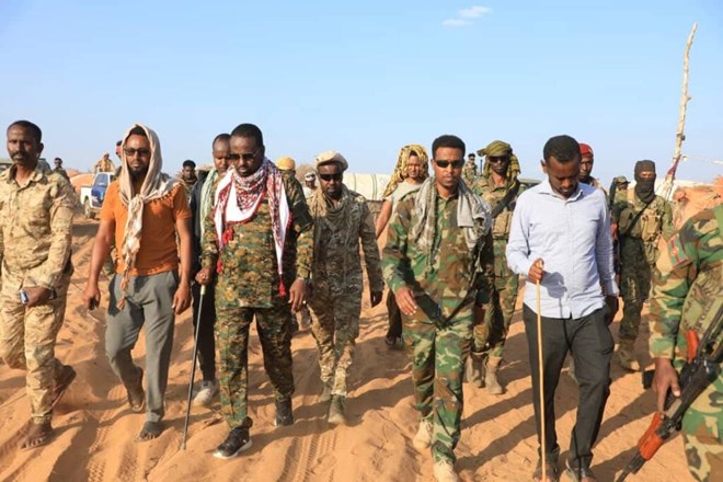 Somali army commander visits Hiiraan frontlines as counterterrorism campaign intensifies