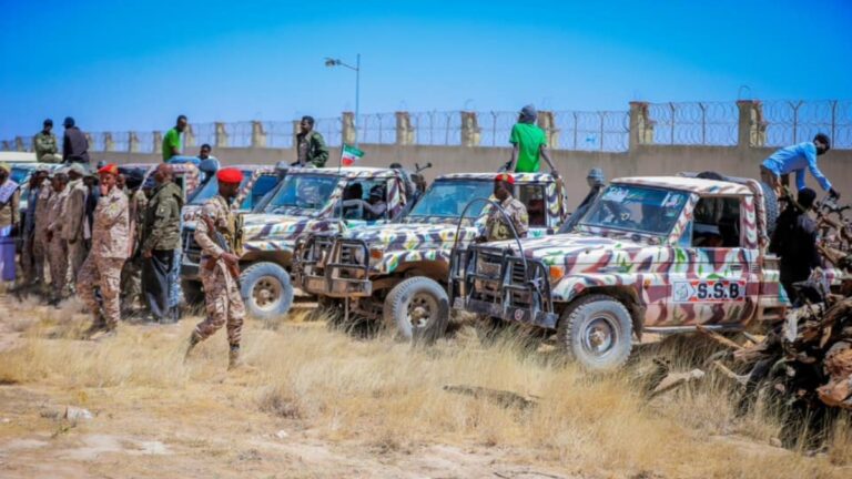 Somaliland oo la wareegtay qaar ka mid ah ciidanka madaniga ee Sanaag