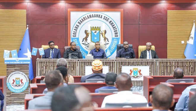 Prime Minister Barre receives 25 prisoners from SSC-Khaatumo in peace gesture