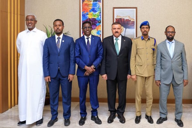 Iraqi Interior Minister visits Mogadishu to strengthen security ties with Somalia