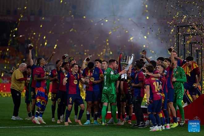 Kounde leaves it late to win Copa del Rey for Barca after 3-2 thriller