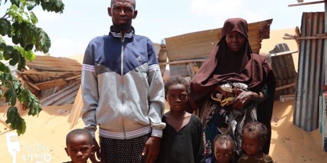 Shifting sand dunes bury homes leaving Kismayo families vulnerable