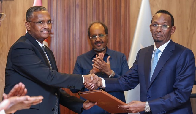 Somali President attends handover ceremony for new intelligence director