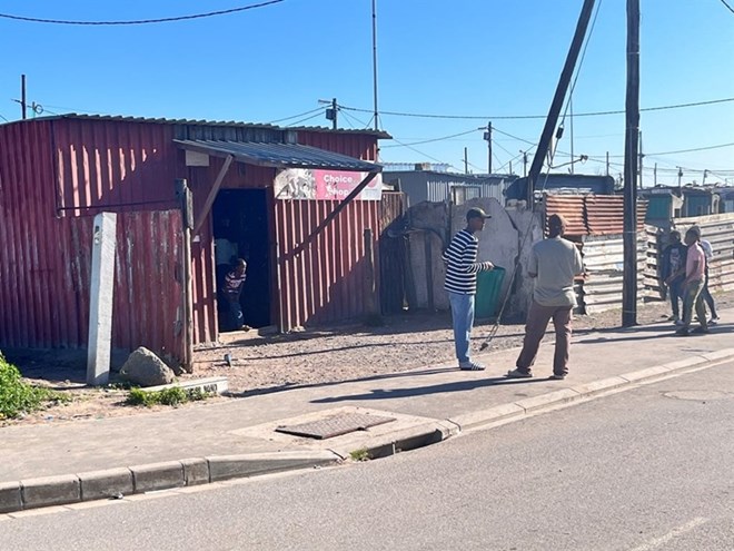 Somali spaza shops reopen in Khayelitsha after uneasy truce with gang extortionists