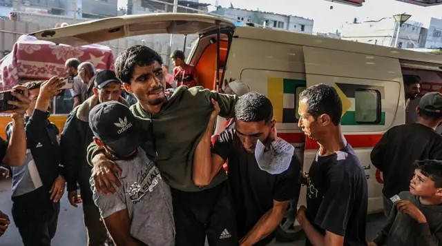 At least 31 killed by Israeli gunfire near aid center in S. Gaza: health authority