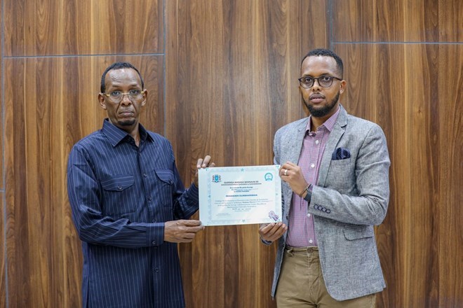 Former NISA chief Sanbaloolshe re-elected to Somali Parliament