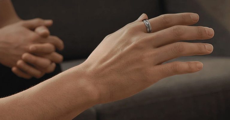 The stylish Vocci smart ring wants to archive your life, one audio clip at a time 