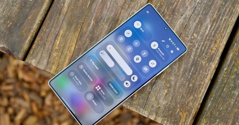 Samsung finally lets you pick your AI assistant on Galaxy phones
