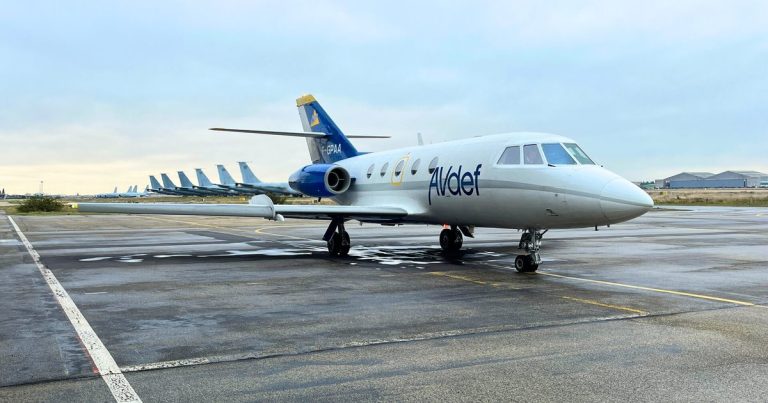 Forget Starlink. ESA just tested gigabit-class satellite-to-airplane internet service
