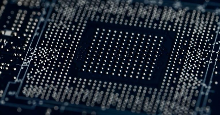 Scientists built a chip that works in temperatures hotter than lava