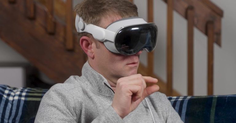 Next-gen AR tech turns any surface into a touchscreen without any specialized gear