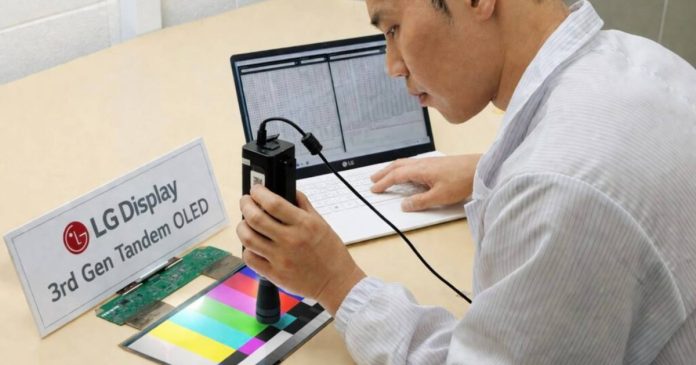 LG-Display-third-gen-Tandem-OLED-featured.jpg