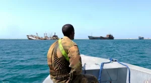 Kooxaha burcadbadeeda oo laba markab ku weeraray xeebaha Puntand